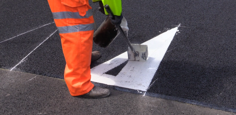 White lining triangle